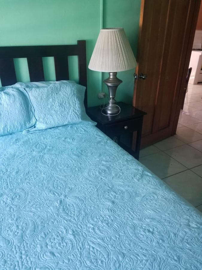 Elizabeth Enchantments La Ceiba Ngoại thất bức ảnh